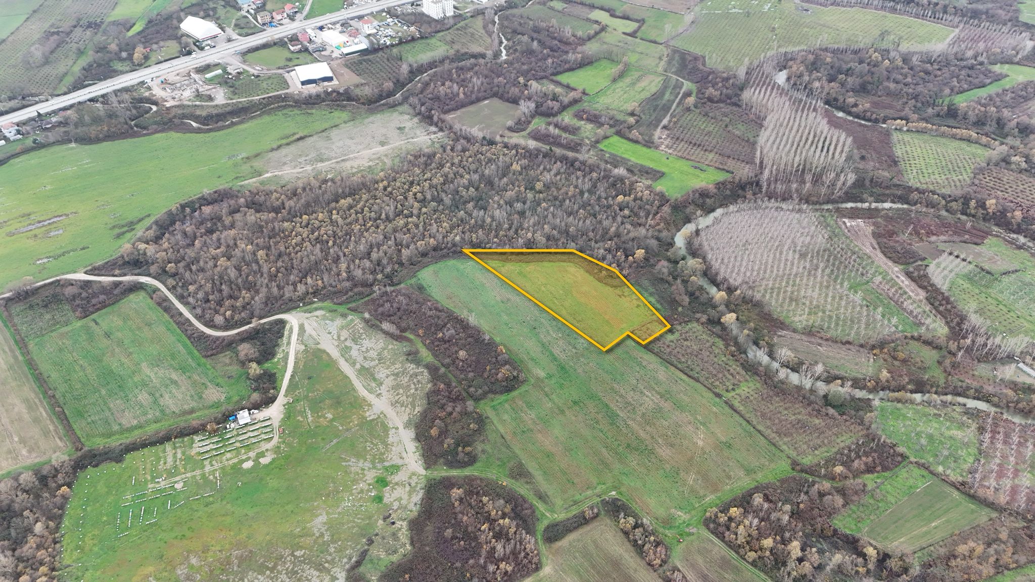 GECEN MAHALLESİNDE SATILIK ARSA